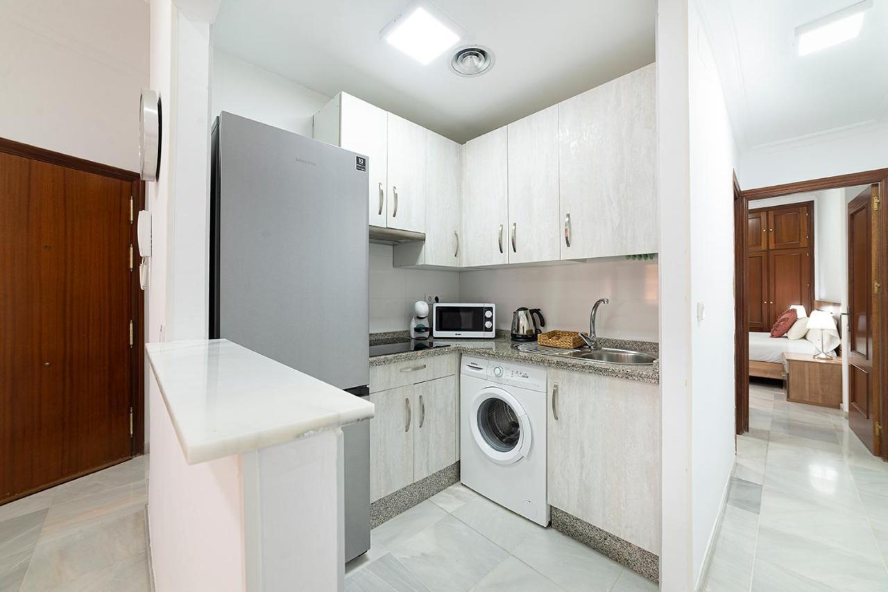 Alohamundi Feria Appartement Sevilla Buitenkant foto
