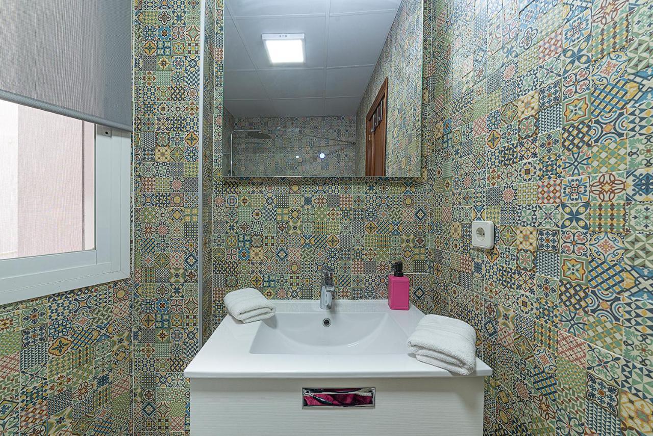 Alohamundi Feria Appartement Sevilla Buitenkant foto