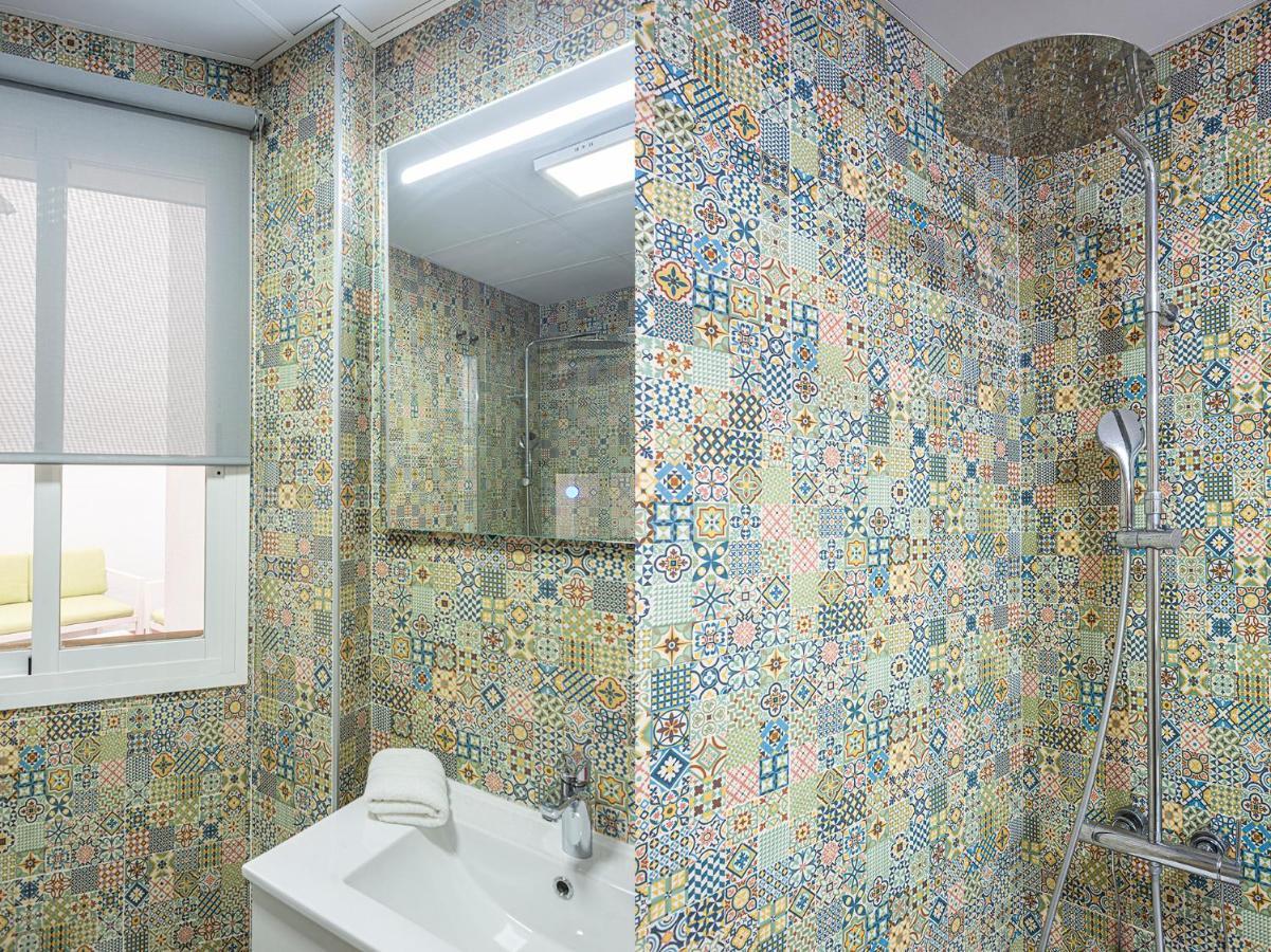 Alohamundi Feria Appartement Sevilla Buitenkant foto