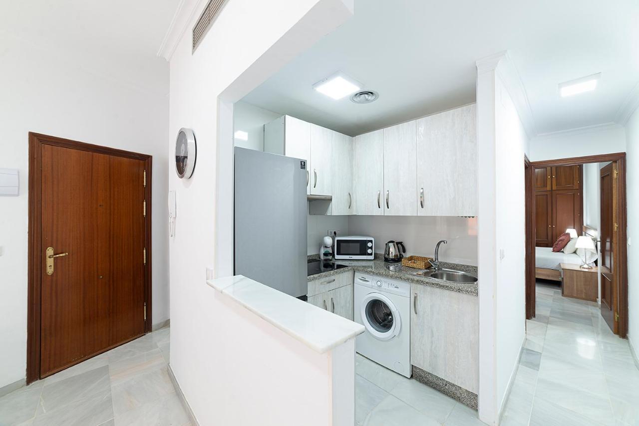 Alohamundi Feria Appartement Sevilla Buitenkant foto
