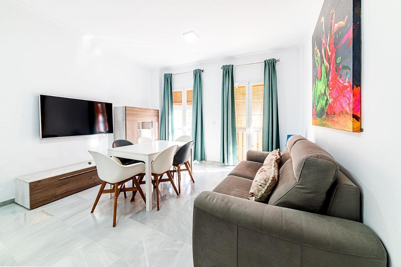 Alohamundi Feria Appartement Sevilla Buitenkant foto